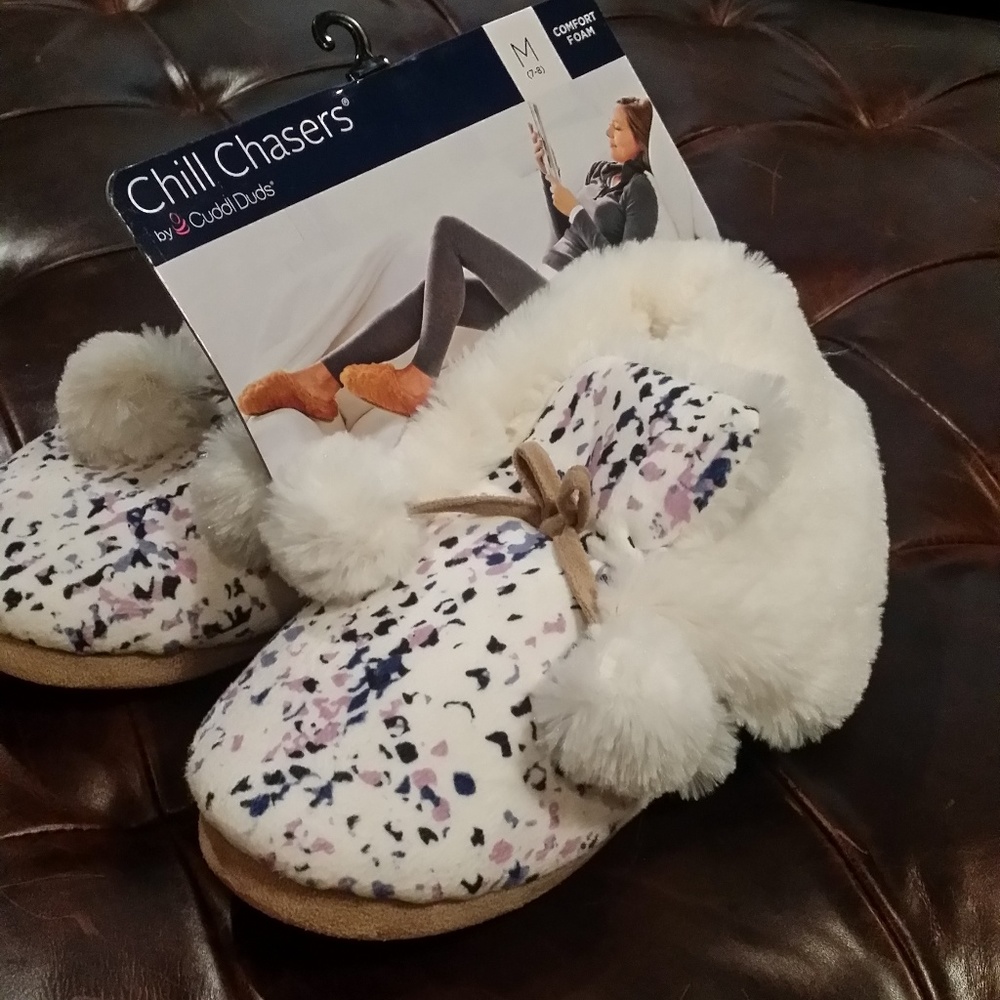 Chill Chasers by Cuddl Duds House Shoes Slippers